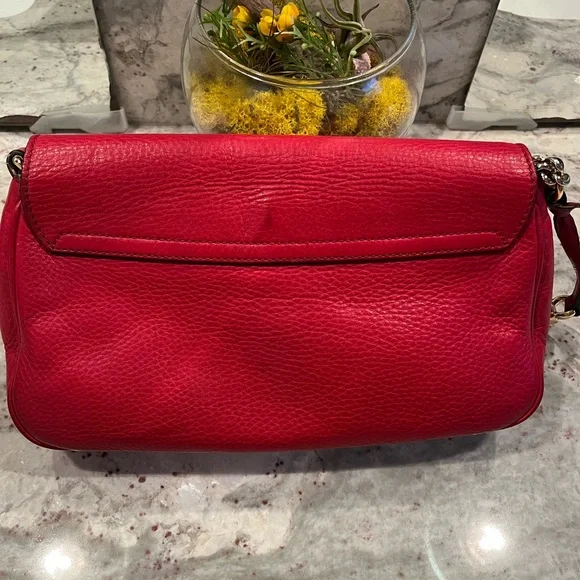 Gucci Soho 100% 💯 authentic red crossbody/ shoulder bag w gold chain - Picture 4 of 16